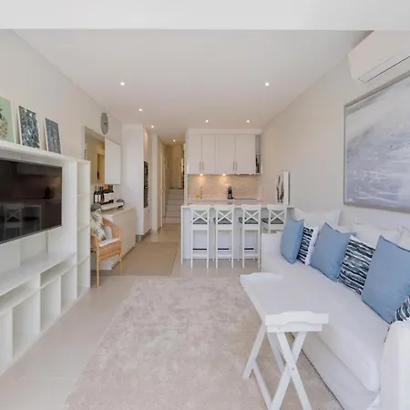 Vale Do Lobo Apartment Sleeps 3 With Air Con And Wifi * فالي دو لوبو